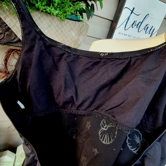 BENDIGO ♡ Gorgeous Vintage 1pc Black 'n Gold Beach Shells Bralette Swimsuit 7 - Picture 15 of 17